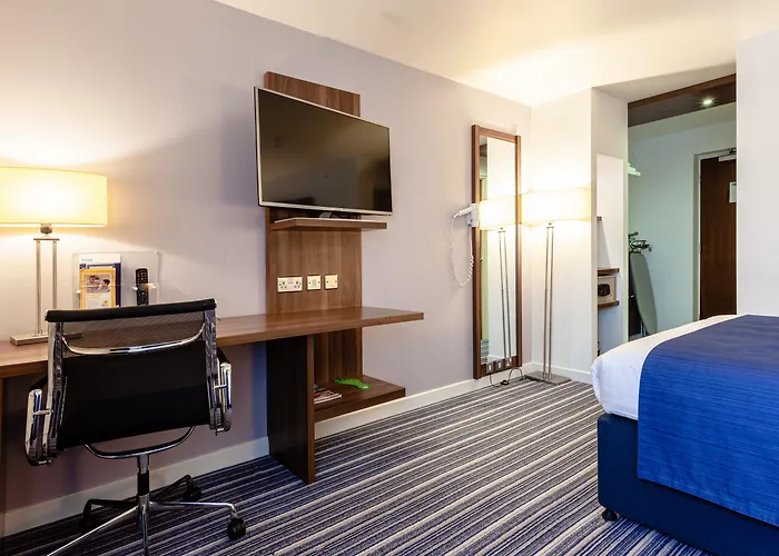 Doubletree By Hilton Edinburgh Airport