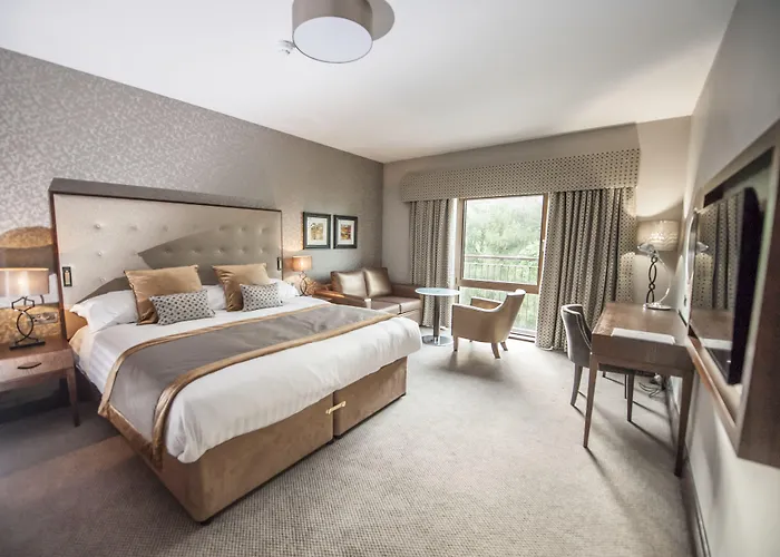 Parklands Hotel & Country Club