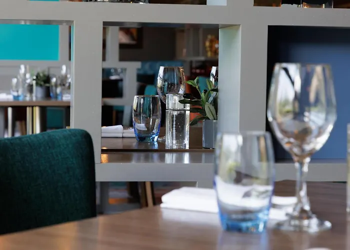Doubletree By Hilton Edinburgh Airport